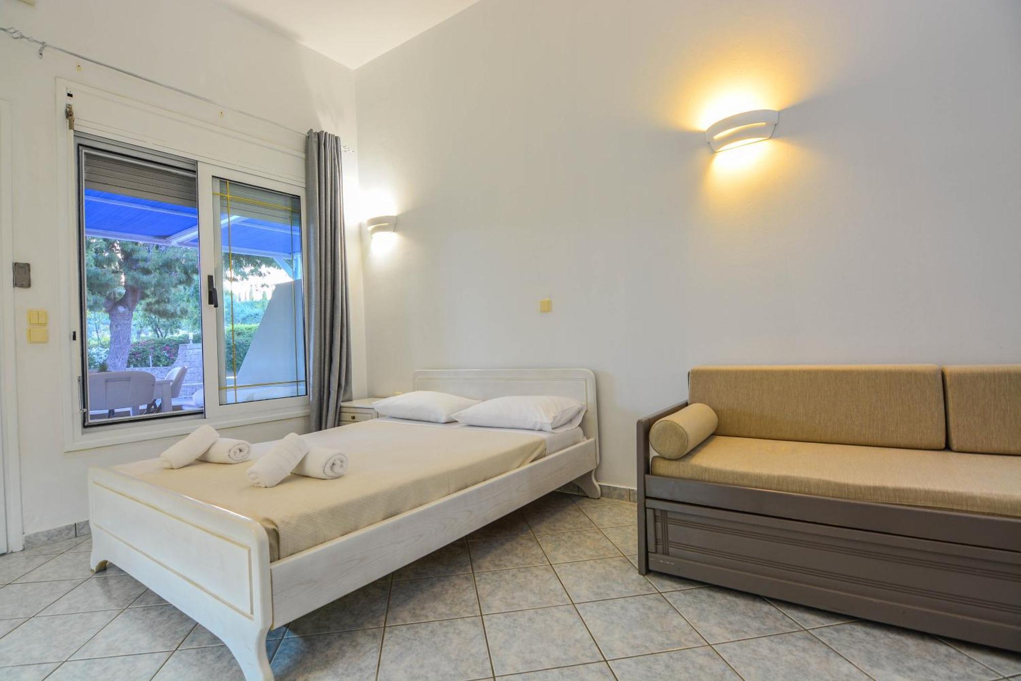 Epavlis Beach Resort Porto Heli Exterior foto