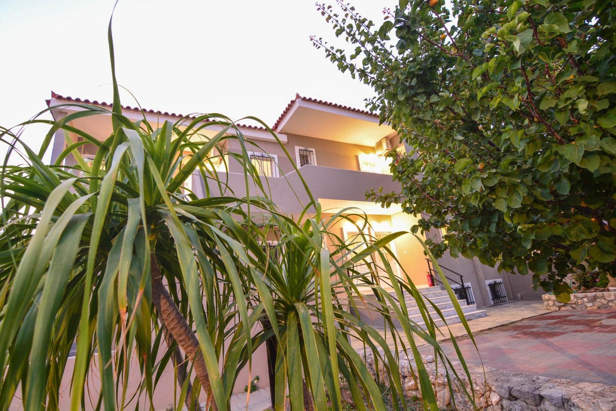 Epavlis Beach Resort Porto Heli Exterior foto