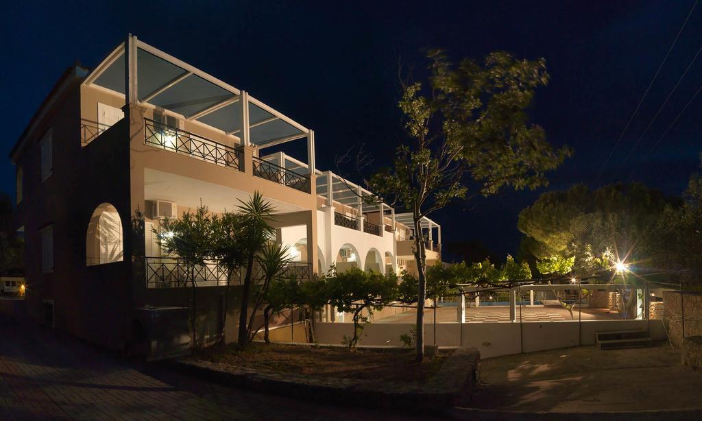 Epavlis Beach Resort Porto Heli Exterior foto