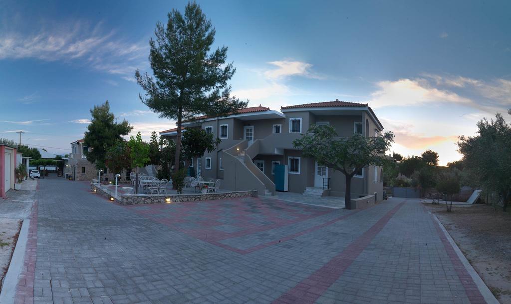 Epavlis Beach Resort Porto Heli Exterior foto